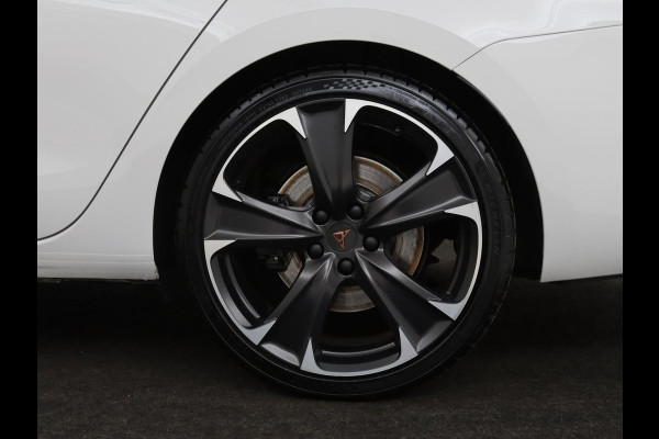CUPRA Leon 1.4 e-Hybrid VZ Business | Camera | Stoel & Stuurverwarming | Adaptive cruise | Carplay | Elektrische achterklep | Trekhaak