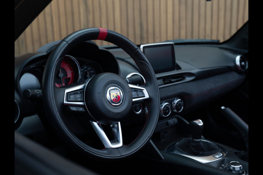 Abarth 124 Spider 1.4 MultiAir Turbo | Handbak | Bose | 1e eigenaar