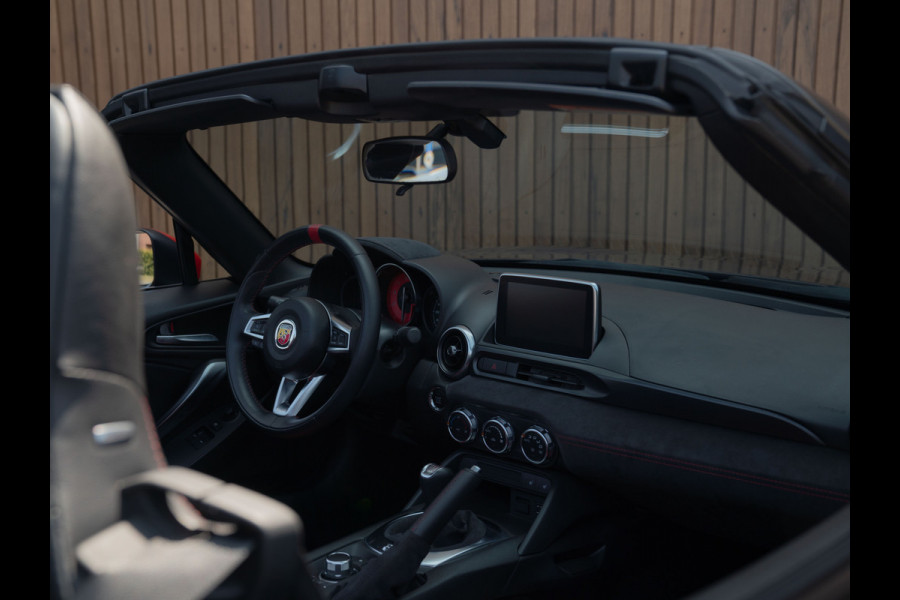 Abarth 124 Spider 1.4 MultiAir Turbo | Handbak | Bose | 1e eigenaar