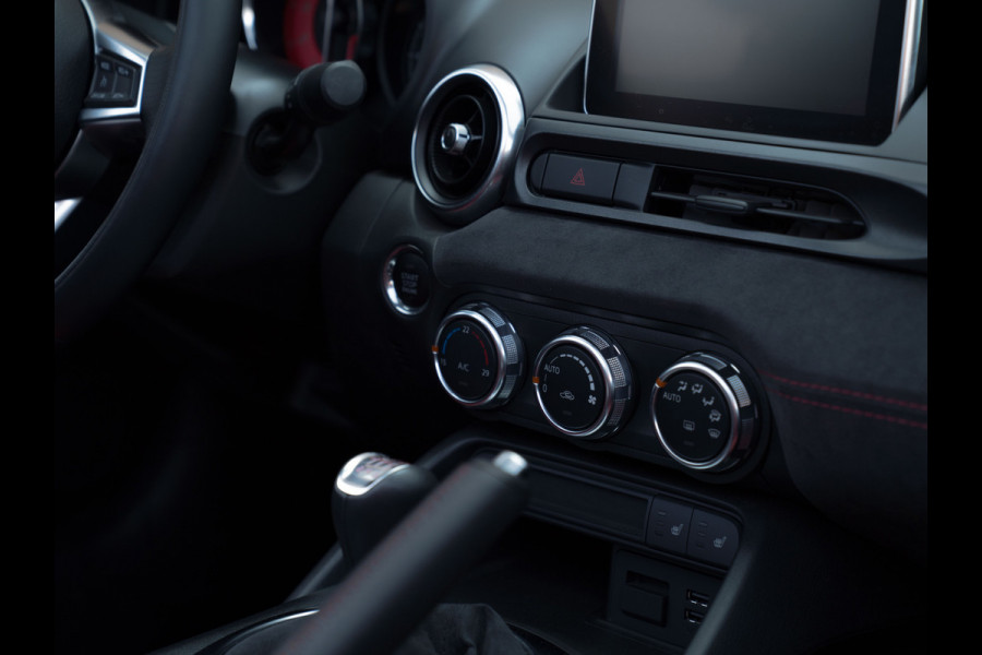 Abarth 124 Spider 1.4 MultiAir Turbo | Handbak | Bose | 1e eigenaar