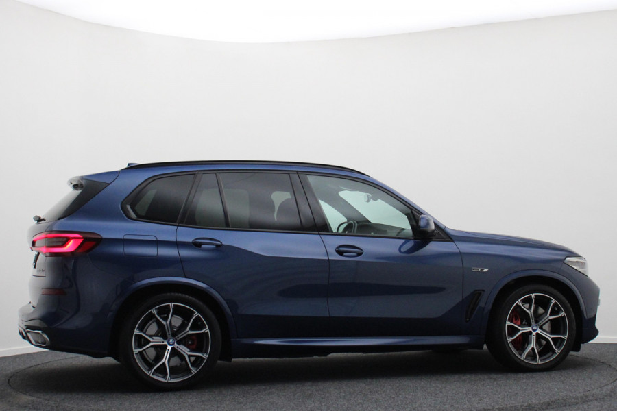 BMW X5 xDrive45e High Executive M-Sport Panoramadak, 360° Camera, Head-Up, H&K, ACC, Luchtvering, Trekhaak, 21"