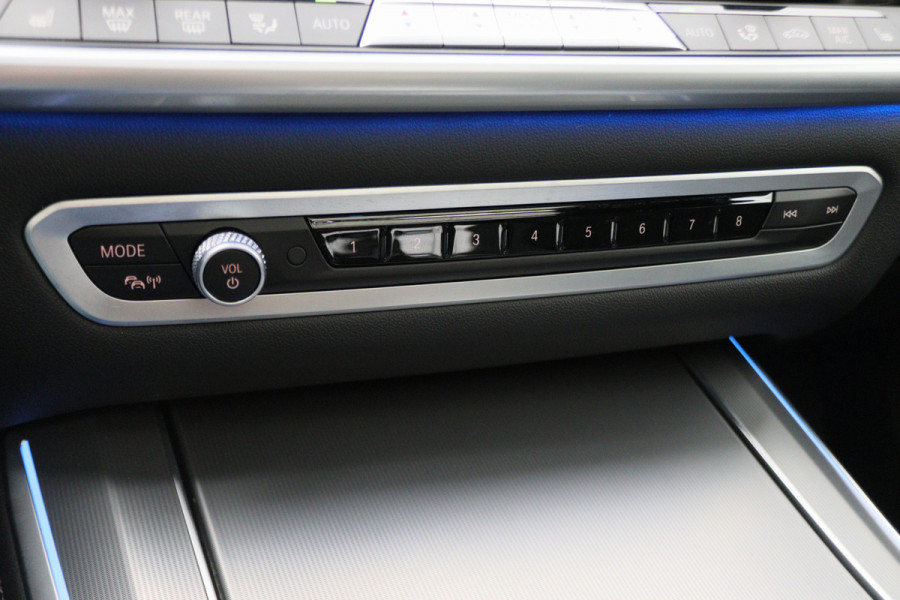BMW X5 xDrive45e High Executive M-Sport Panoramadak, 360° Camera, Head-Up, H&K, ACC, Luchtvering, Trekhaak, 21"
