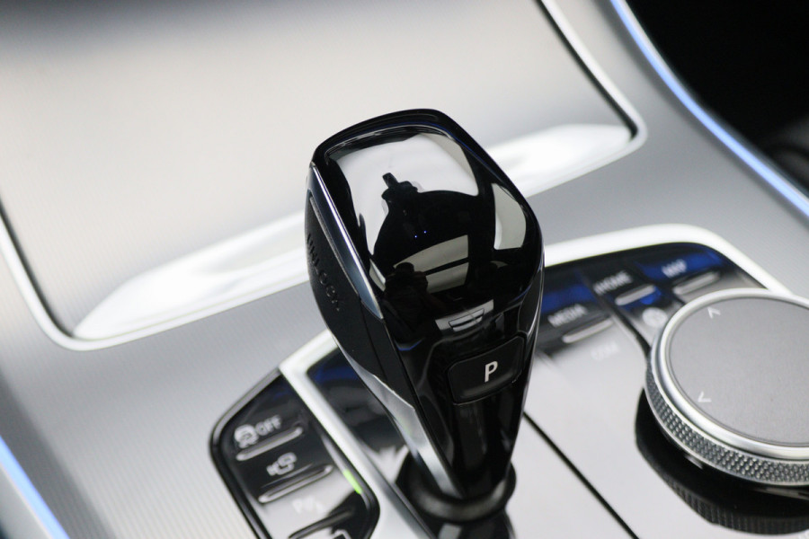 BMW X5 xDrive45e High Executive M-Sport Panoramadak, 360° Camera, Head-Up, H&K, ACC, Luchtvering, Trekhaak, 21"
