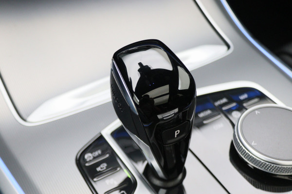 BMW X5 xDrive45e High Executive M-Sport Panoramadak, 360° Camera, Head-Up, H&K, ACC, Luchtvering, Trekhaak, 21"