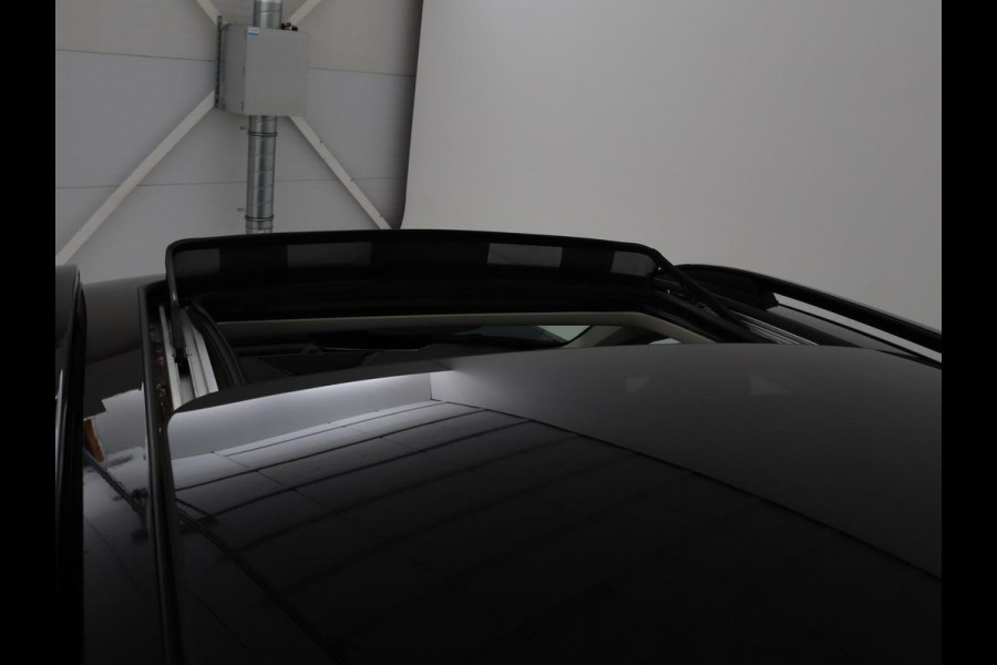 Lynk & Co 01 1.5 Plug In | Panoramadak | Infinity by Harman | 360 Camera | Adaptive cruise | Stoelverwarming | Carplay | Memory | Full LED