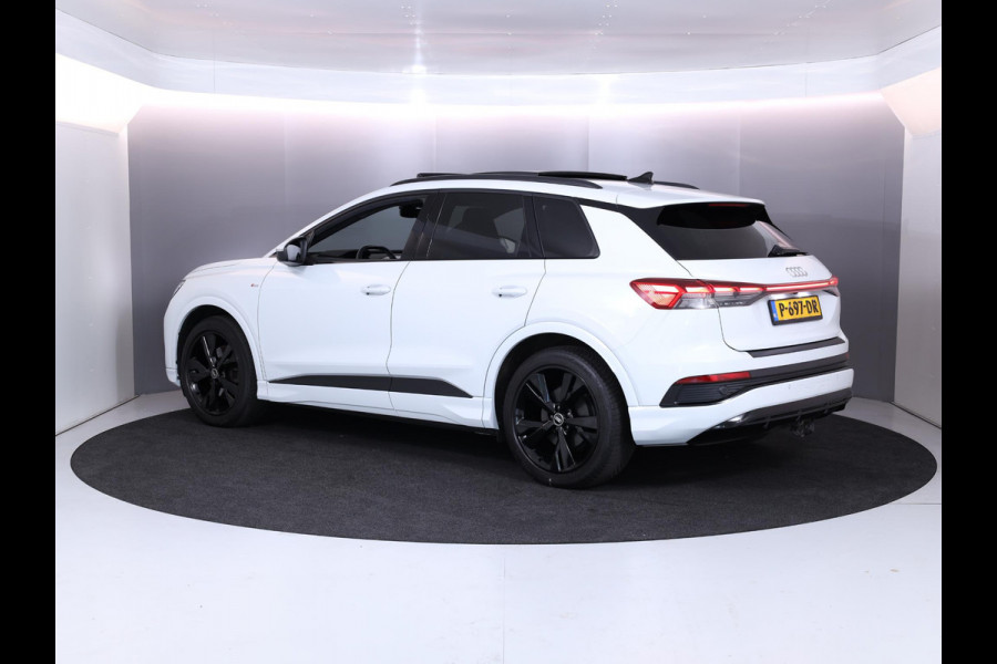 Audi Q4 e-tron 35 Launch edition S Competition 55 kWh 170pk | Panoramadak | Elektrisch verstelbare voorstoelen | Warmtepomp | Navigatie | Matrix LED |20'LM-velgen|