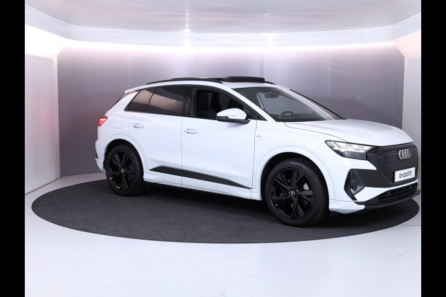 Audi Q4 e-tron 35 Launch edition S Competition 55 kWh 170pk | Panoramadak | Elektrisch verstelbare voorstoelen | Warmtepomp | Navigatie | Matrix LED |20'LM-velgen|