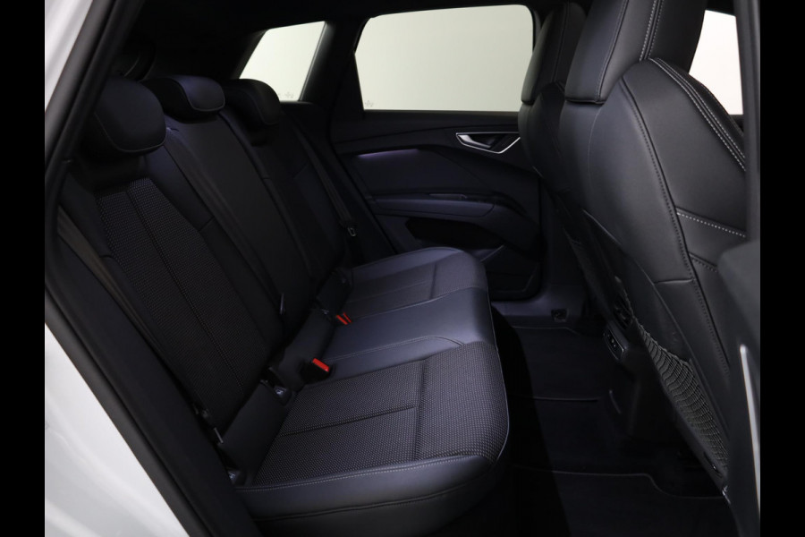 Audi Q4 e-tron 35 Launch edition S Competition 55 kWh 170pk | Panoramadak | Elektrisch verstelbare voorstoelen | Warmtepomp | Navigatie | Matrix LED |20'LM-velgen|