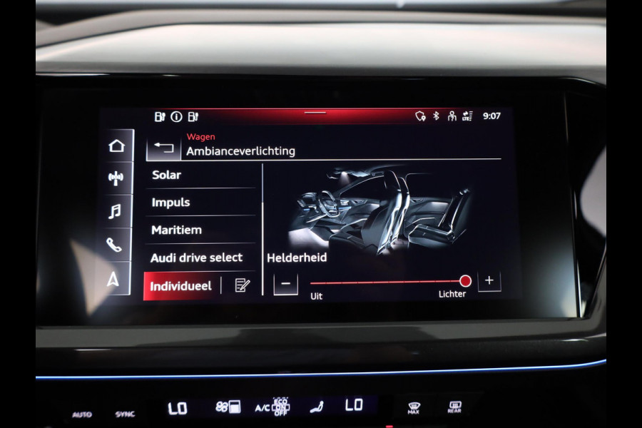 Audi Q4 e-tron 35 Launch edition S Competition 55 kWh 170pk | Panoramadak | Elektrisch verstelbare voorstoelen | Warmtepomp | Navigatie | Matrix LED |20'LM-velgen|