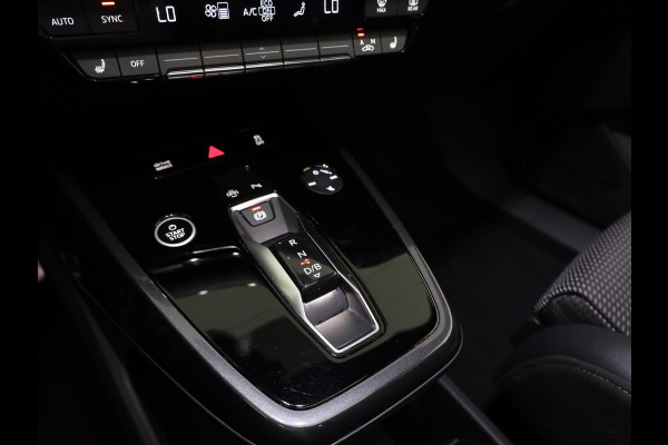 Audi Q4 e-tron 35 Launch edition S Competition 55 kWh 170pk | Panoramadak | Elektrisch verstelbare voorstoelen | Warmtepomp | Navigatie | Matrix LED |20'LM-velgen|