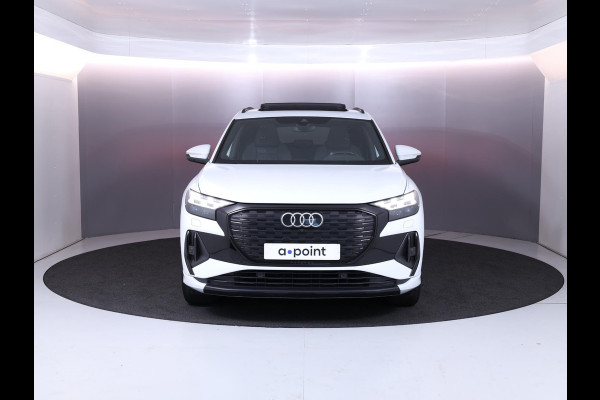 Audi Q4 e-tron 35 Launch edition S Competition 55 kWh 170pk | Panoramadak | Elektrisch verstelbare voorstoelen | Warmtepomp | Navigatie | Matrix LED |20'LM-velgen|