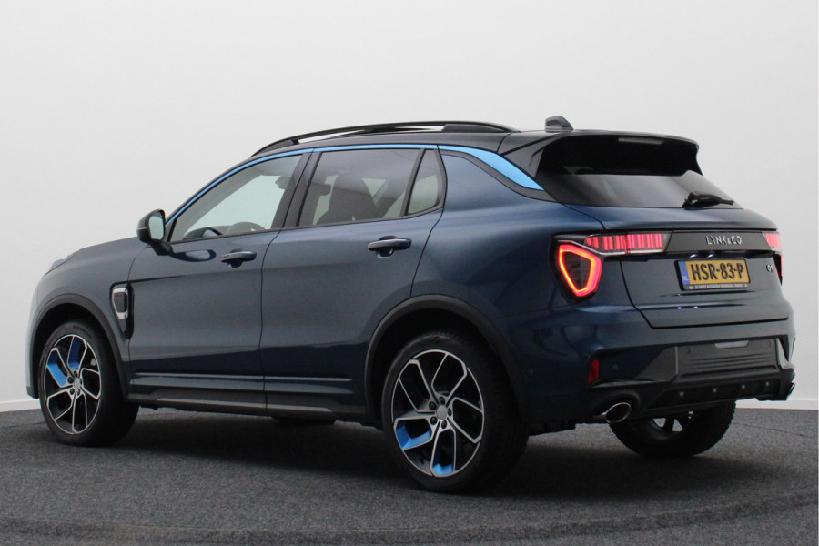 Lynk & Co 01 1.5 Plug-in Hybrid Automaat Two-Tone, 360° Camera, Panoramadak, ACC, Keyless, Navigatie, PDC, LED, 20''