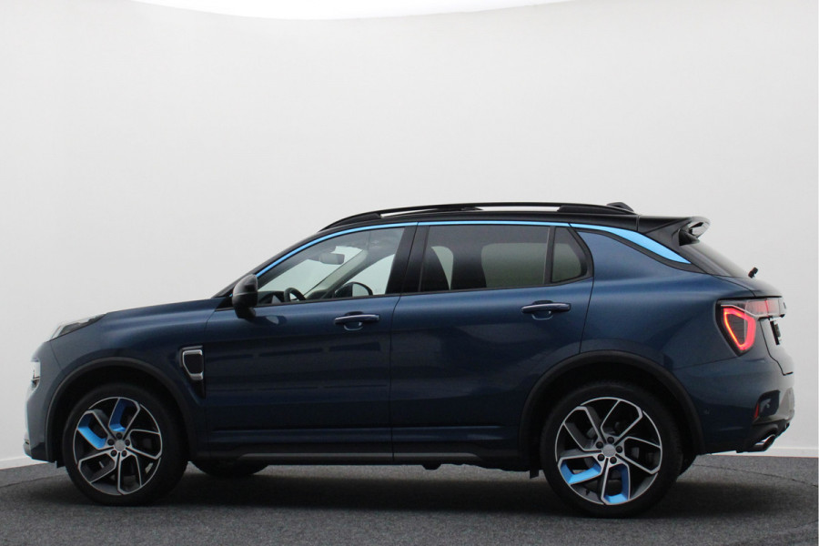 Lynk & Co 01 1.5 Plug-in Hybrid Automaat Two-Tone, 360° Camera, Panoramadak, ACC, Keyless, Navigatie, PDC, LED, 20''