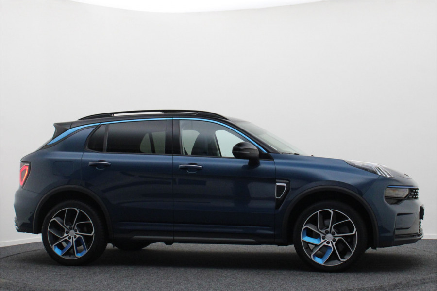Lynk & Co 01 1.5 Plug-in Hybrid Automaat Two-Tone, 360° Camera, Panoramadak, ACC, Keyless, Navigatie, PDC, LED, 20''
