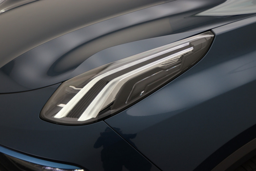 Lynk & Co 01 1.5 Plug-in Hybrid Automaat Two-Tone, 360° Camera, Panoramadak, ACC, Keyless, Navigatie, PDC, LED, 20''
