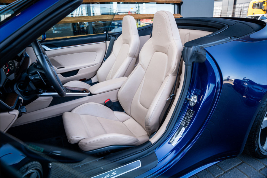 Porsche 911 992 Cabrio 3.0 Carrera 4 S - Sport Chrono l NL auto l Stoelk. l 360cam l Memory