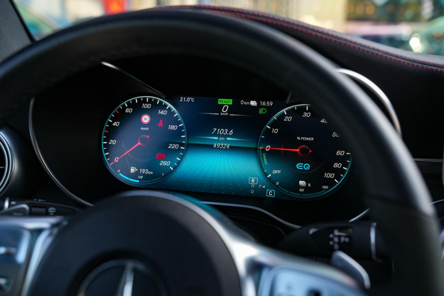 Mercedes-Benz GLC 300e 4MATIC Business Solution AMG Panoramadak Adapt. Cruise Leer/Alcantara Memory 20”LM