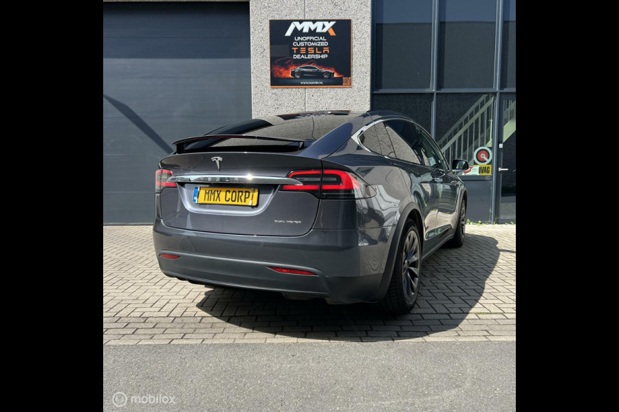 Tesla Model X LONG RANGE PLUS Grijs Trekhaak 6 Zitplaatsen