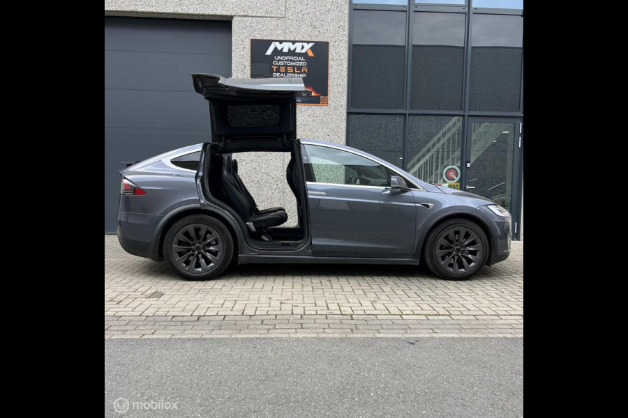 Tesla Model X LONG RANGE PLUS Grijs Trekhaak 6 Zitplaatsen