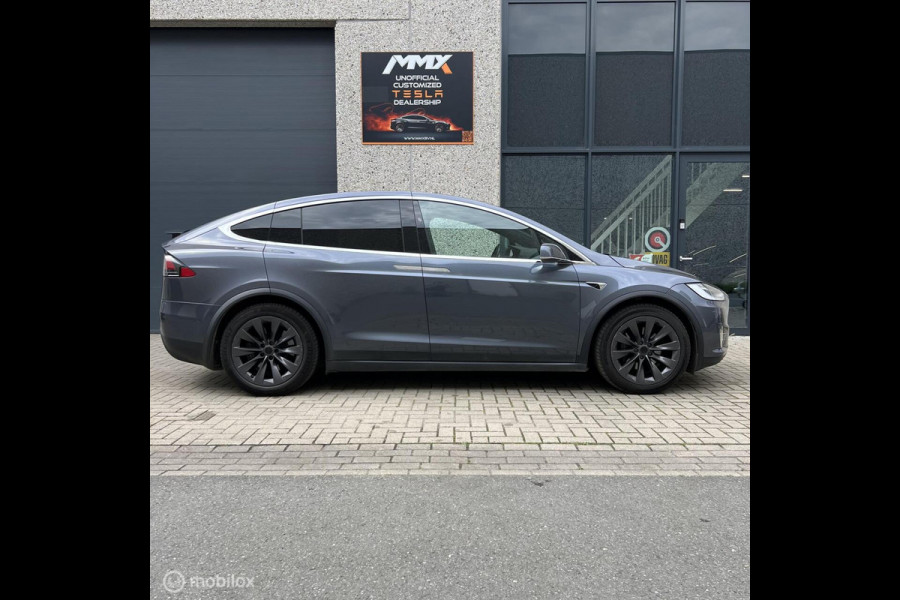 Tesla Model X LONG RANGE PLUS Grijs Trekhaak 6 Zitplaatsen