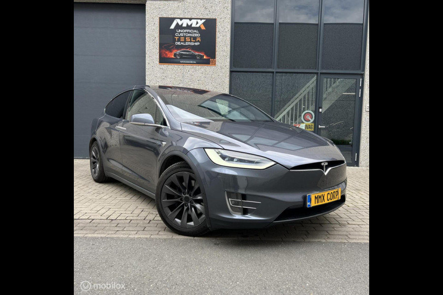 Tesla Model X LONG RANGE PLUS Grijs Trekhaak 6 Zitplaatsen