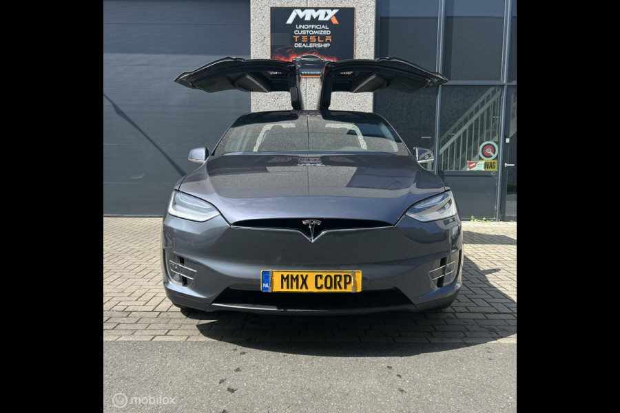Tesla Model X LONG RANGE PLUS Grijs Trekhaak 6 Zitplaatsen