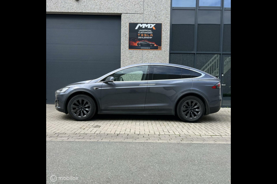 Tesla Model X LONG RANGE PLUS Grijs Trekhaak 6 Zitplaatsen