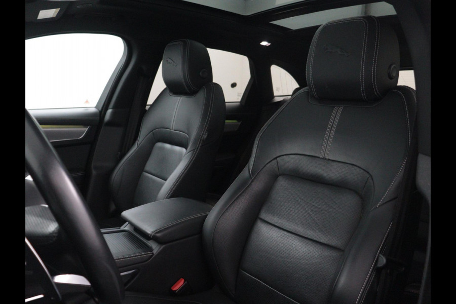 Jaguar F-Pace P400e PHEV R-Dynamic SE
