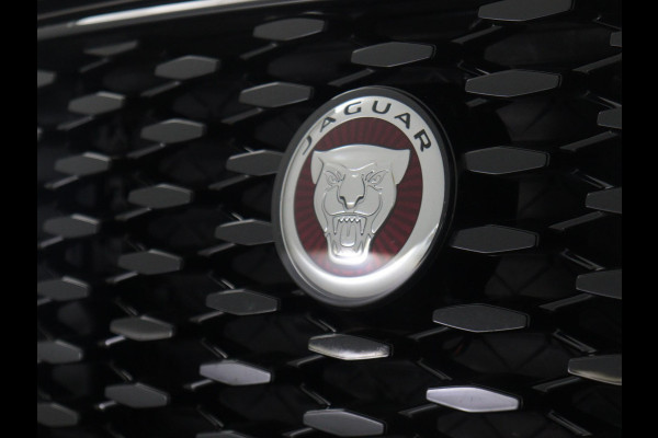 Jaguar F-Pace P400e PHEV R-Dynamic SE