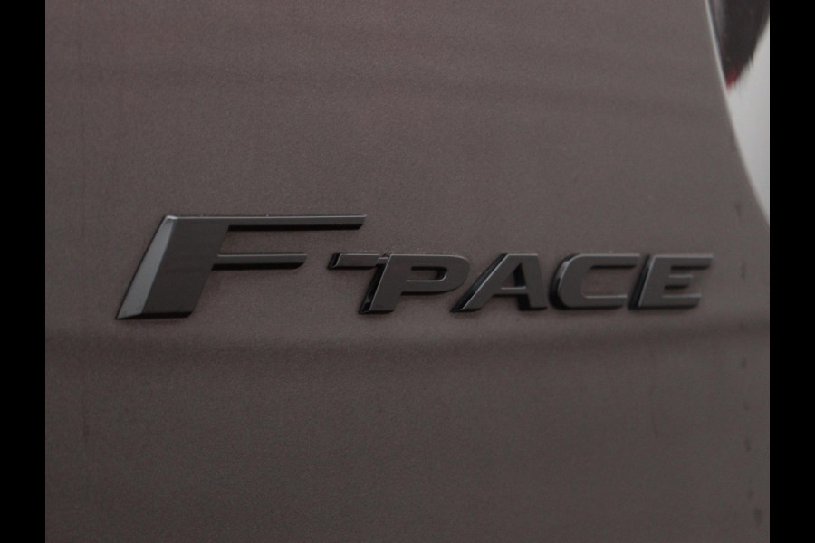 Jaguar F-Pace P400e PHEV R-Dynamic SE