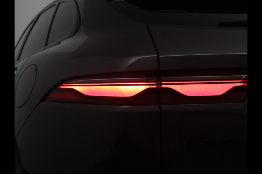 Jaguar F-Pace P400e PHEV R-Dynamic SE