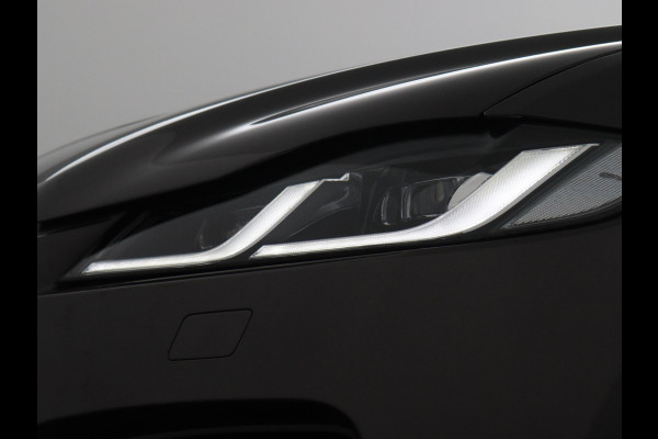 Jaguar F-Pace P400e PHEV R-Dynamic SE