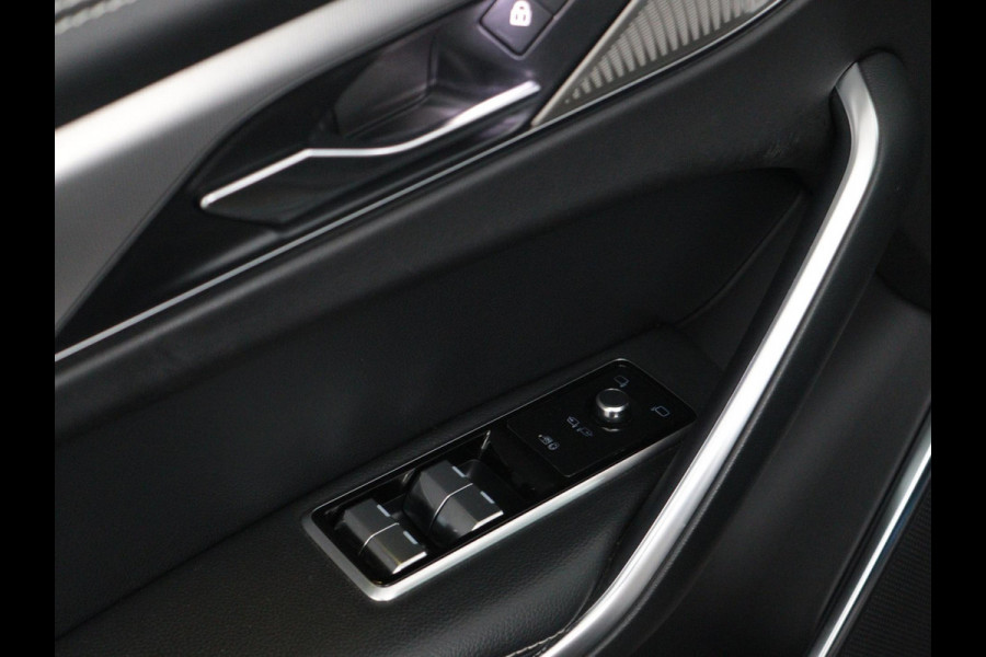 Jaguar F-Pace P400e PHEV R-Dynamic SE