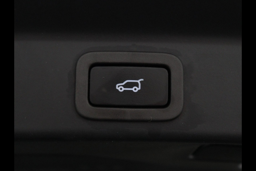 Jaguar F-Pace P400e PHEV R-Dynamic SE