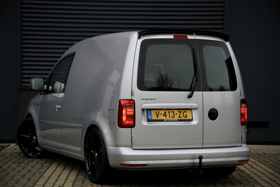 Volkswagen Caddy 2.0 TDI | CarPlay | PDC | Cruise control | Trekhaak | Airco | NAP Logisch | Schroefset | Spoilerset | Nieuwe APK | Euro 6