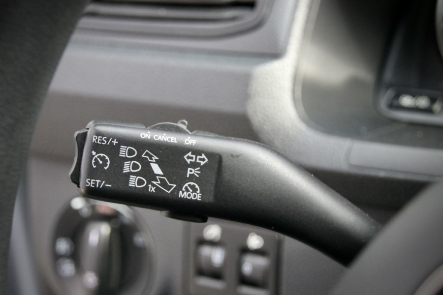 Volkswagen Caddy 2.0 TDI | CarPlay | PDC | Cruise control | Trekhaak | Airco | NAP Logisch | Schroefset | Spoilerset | Nieuwe APK | Euro 6