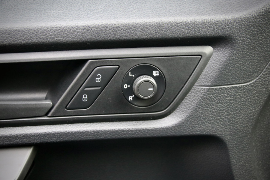 Volkswagen Caddy 2.0 TDI | CarPlay | PDC | Cruise control | Trekhaak | Airco | NAP Logisch | Schroefset | Spoilerset | Nieuwe APK | Euro 6