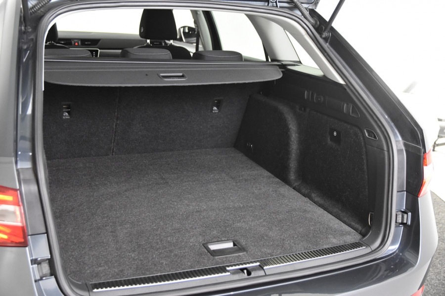 Škoda Superb Combi 1.5 TSI *1ste Eigenaar*Carplay*Trekhaak*