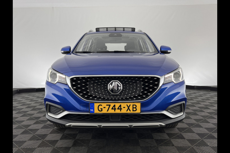 MG Mg Zs EV Luxury 45 kWh (INCL-BTW) *PANO | FULL-LEATHER | CCS-FASTLOADER | KEYLESS | NAVI-FULLMAP | ADAPTIVE-CRUISE | CAMERA | HEATED-SPORT-SEATS | CARPLAY | BLINDSPOT | DAB | LANE-ASSIST | 17"ALU*