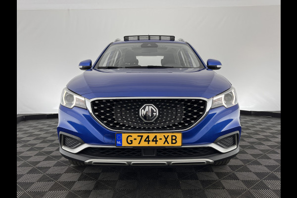 MG Mg Zs EV Luxury 45 kWh (INCL-BTW) *PANO | FULL-LEATHER | CCS-FASTLOADER | KEYLESS | NAVI-FULLMAP | ADAPTIVE-CRUISE | CAMERA | HEATED-SPORT-SEATS | CARPLAY | BLINDSPOT | DAB | LANE-ASSIST | 17"ALU*