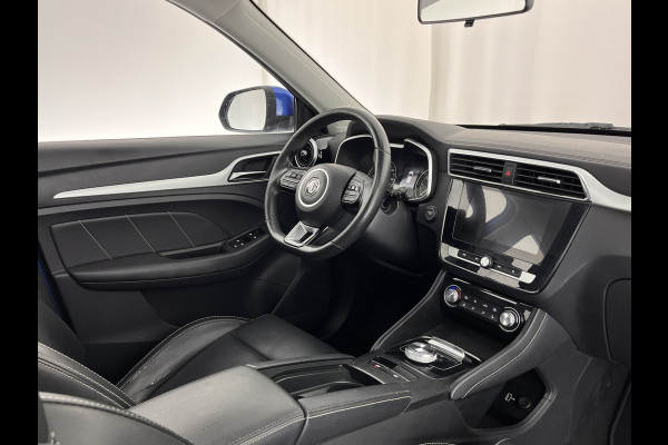 MG Mg Zs EV Luxury 45 kWh (INCL-BTW) *PANO | FULL-LEATHER | CCS-FASTLOADER | KEYLESS | NAVI-FULLMAP | ADAPTIVE-CRUISE | CAMERA | HEATED-SPORT-SEATS | CARPLAY | BLINDSPOT | DAB | LANE-ASSIST | 17"ALU*