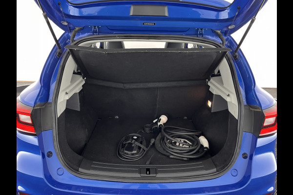 MG Mg Zs EV Luxury 45 kWh (INCL-BTW) *PANO | FULL-LEATHER | CCS-FASTLOADER | KEYLESS | NAVI-FULLMAP | ADAPTIVE-CRUISE | CAMERA | HEATED-SPORT-SEATS | CARPLAY | BLINDSPOT | DAB | LANE-ASSIST | 17"ALU*