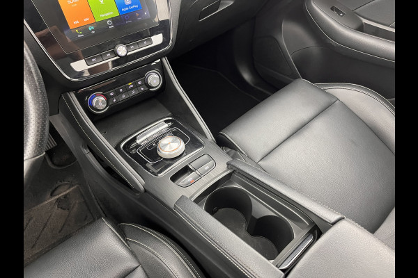 MG Mg Zs EV Luxury 45 kWh (INCL-BTW) *PANO | FULL-LEATHER | CCS-FASTLOADER | KEYLESS | NAVI-FULLMAP | ADAPTIVE-CRUISE | CAMERA | HEATED-SPORT-SEATS | CARPLAY | BLINDSPOT | DAB | LANE-ASSIST | 17"ALU*