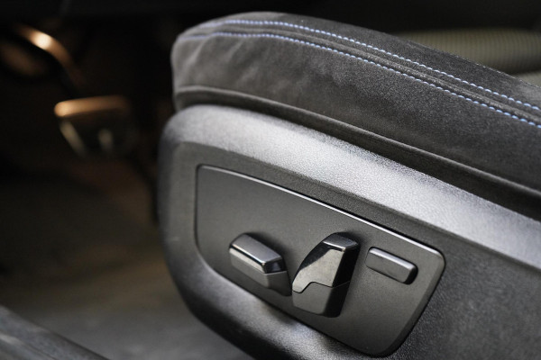 BMW 5 Serie Touring 530e Business Edition Plus | Trekhaak | Sportstoelen | Navigatie | Achteruitrijcamera