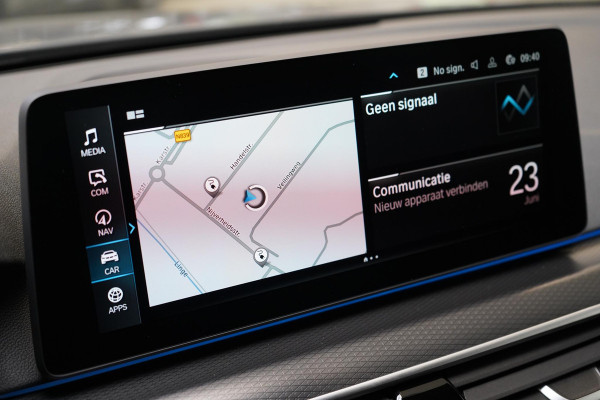 BMW 5 Serie Touring 530e Business Edition Plus | Trekhaak | Sportstoelen | Navigatie | Achteruitrijcamera