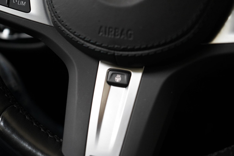 BMW 5 Serie Touring 530e Business Edition Plus | Trekhaak | Sportstoelen | Navigatie | Achteruitrijcamera