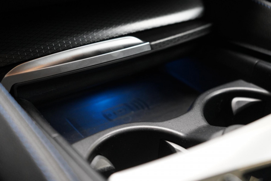 BMW 5 Serie Touring 530e Business Edition Plus | Trekhaak | Sportstoelen | Navigatie | Achteruitrijcamera