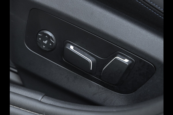 BMW 5 Serie 530e M-Sport Pro - Pano - ACC - Harman Kardon - Head-up - Iconic Glow Exterieur