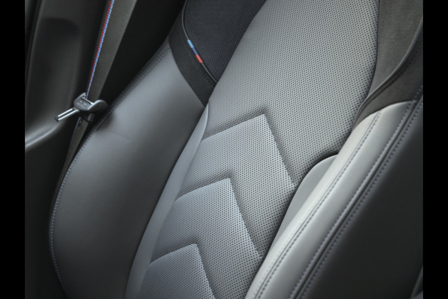 BMW 5 Serie 530e M-Sport Pro - Pano - ACC - Harman Kardon - Head-up - Iconic Glow Exterieur