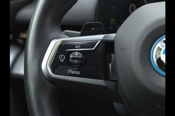 BMW 5 Serie 530e M-Sport Pro - Pano - ACC - Harman Kardon - Head-up - Iconic Glow Exterieur